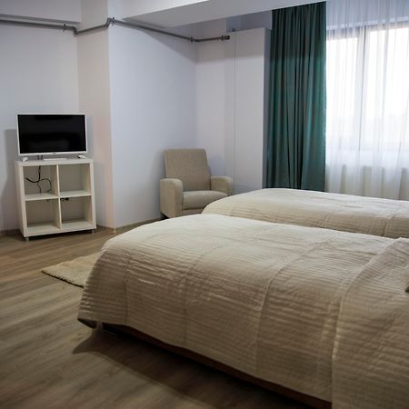 Hotel La Casa Centrale Бухарест Экстерьер фото