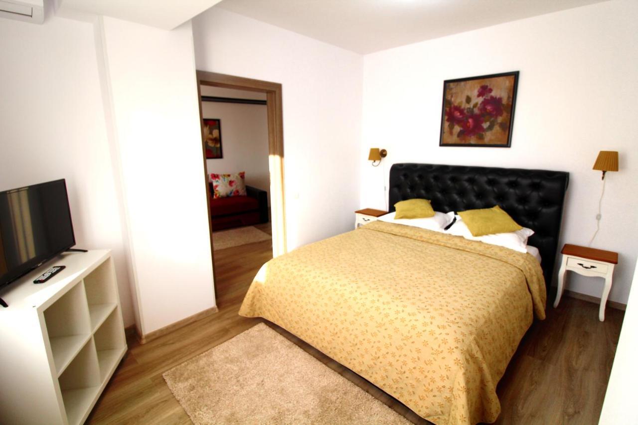 Hotel La Casa Centrale Бухарест Экстерьер фото