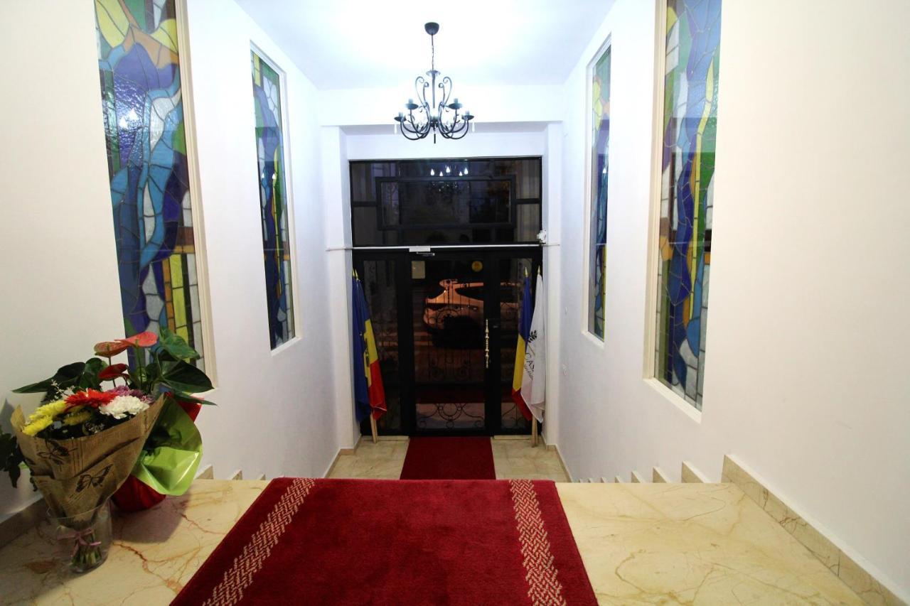 Hotel La Casa Centrale Бухарест Экстерьер фото